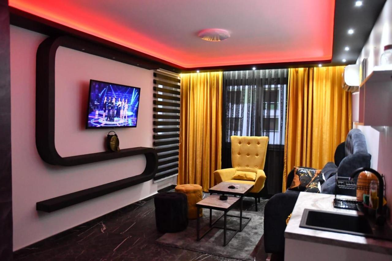 S&v 3 Istocno Sarajevo Sa Jacuzzi Lux Hilandarska Centar Appartement Lukavica
