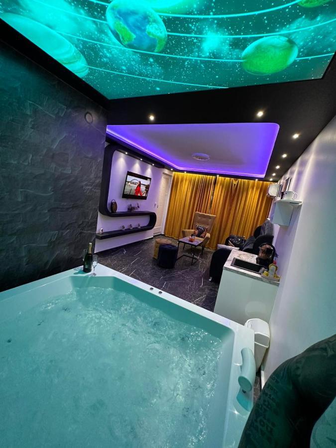 S&v 3 Istocno Sarajevo Sa Jacuzzi Lux Hilandarska Centar Lukavica