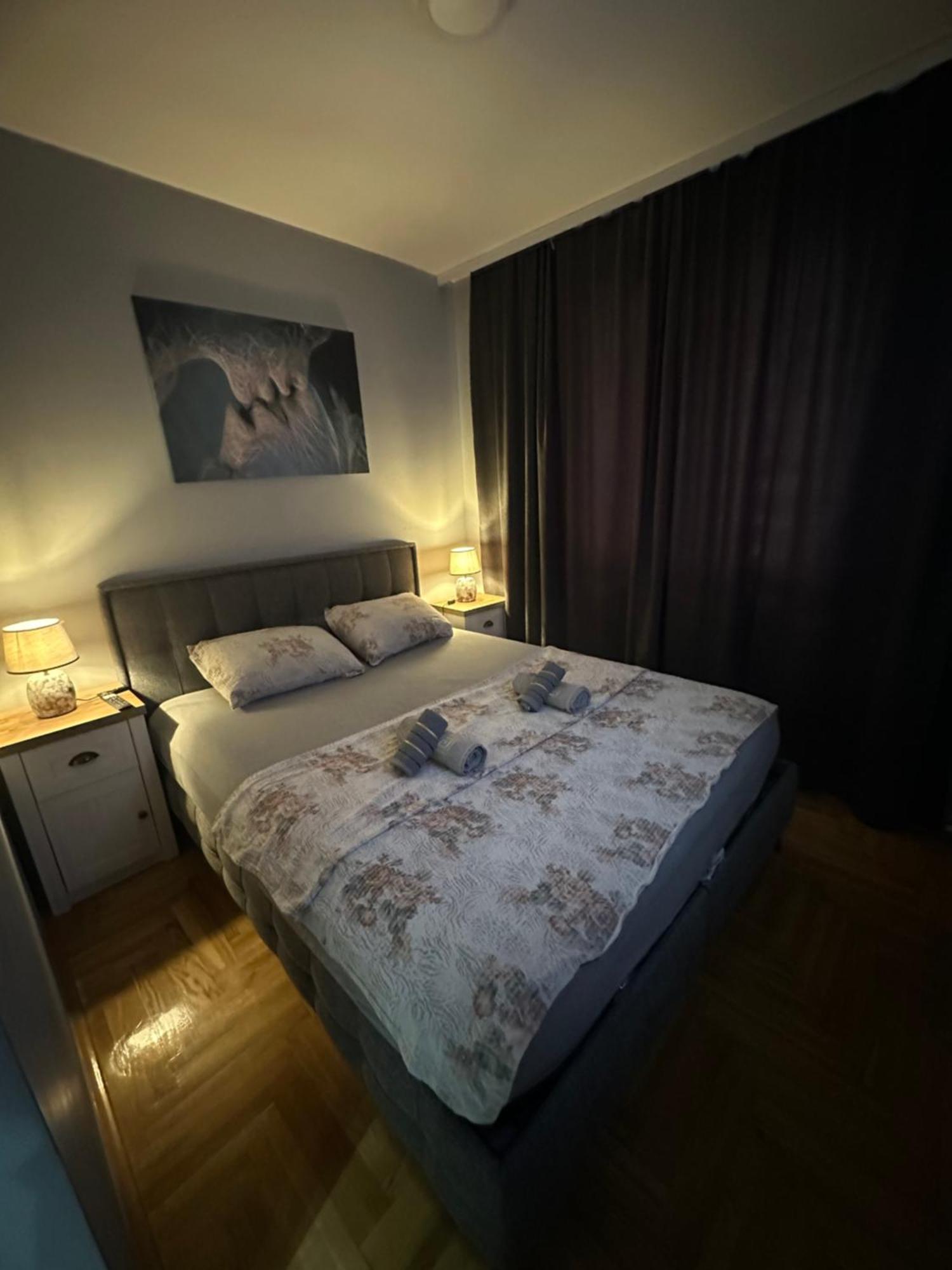 Appartement S&v 3 Istocno Sarajevo Sa Jacuzzi Lux Hilandarska Centar Lukavica